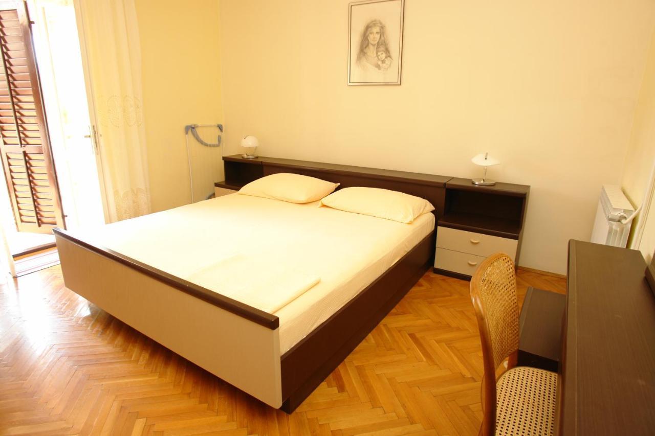 Apartments And Rooms With Parking Space Pag - 13060 Pag Town Exterior foto